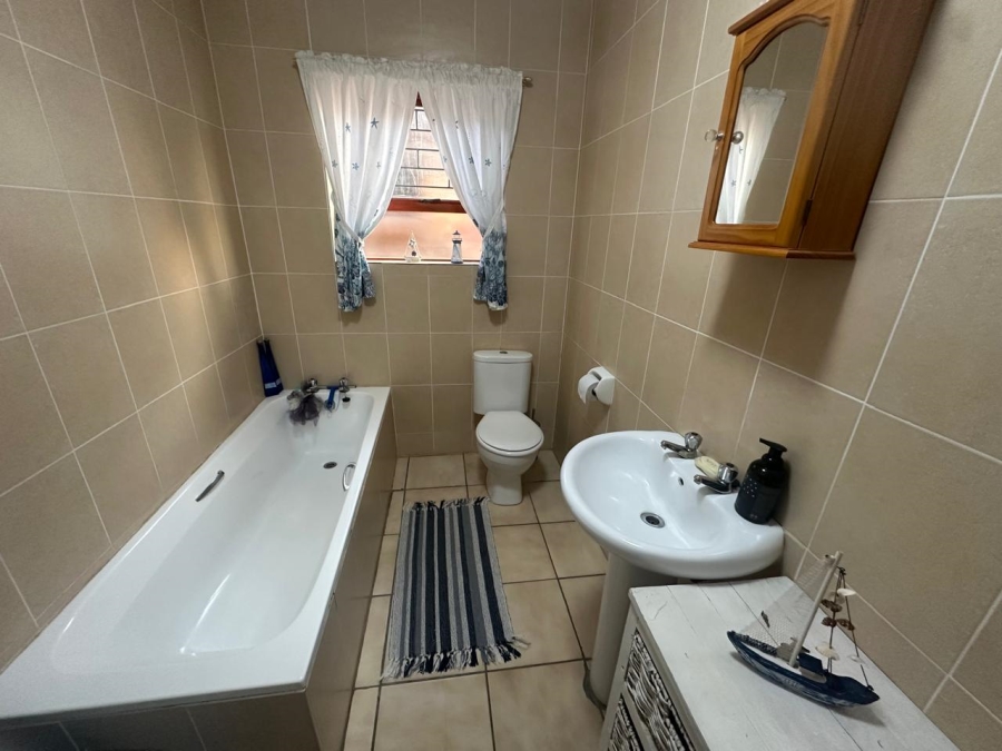2 Bedroom Property for Sale in Campher Park Eastern Cape